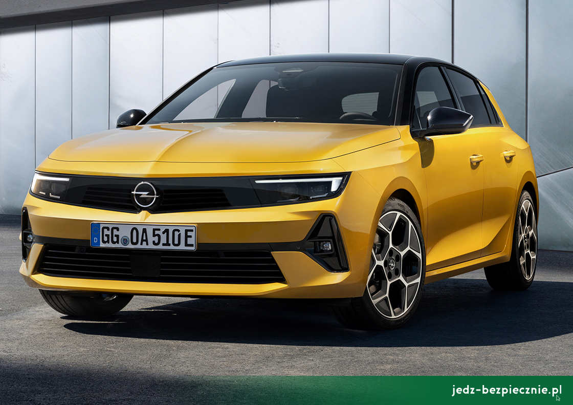 Premiera tygodnia - Opel Astra VI (L) - przód auta w wersji hybrydowej plug-in